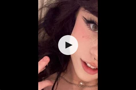 hanna uwu nude|Hannahowos Nude Videos